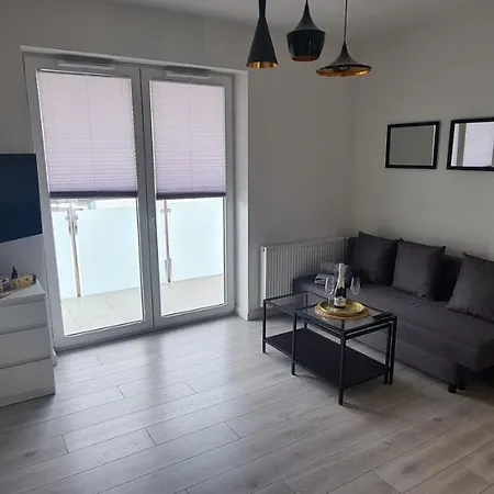 61 - - Nowy W Centrum Przy Ul 3 Maja 51a Apartament *