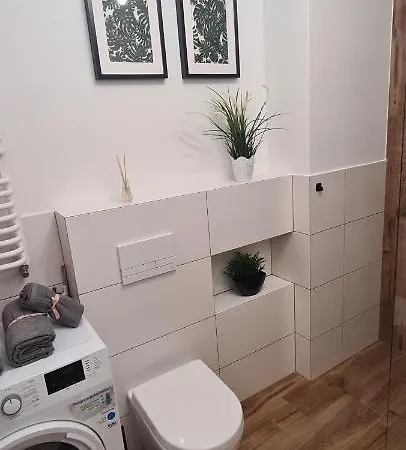 61 - - Nowy W Centrum Przy Ul 3 Maja 51a *