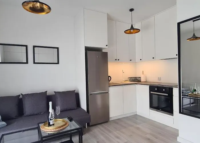 61 - - Nowy W Centrum Przy Ul 3 Maja 51a * Siedlce