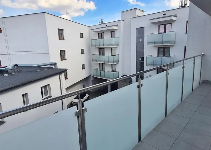 61 - - Nowy W Centrum Przy Ul 3 Maja 51a *