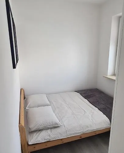 61 - - Nowy W Centrum Przy Ul 3 Maja 51a *