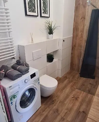 61 - - Nowy W Centrum Przy Ul 3 Maja 51a *